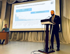 ОПЫТ РОССТАНДАРТА ПО ВОВЛЕЧЕНИЮ МОЛОДЫХ СПЕЦИАЛИСТОВ В НАУКУ ПРЕДСТАВЛЕН НА ФЕДЕРАЛЬНОМ УРОВНЕ